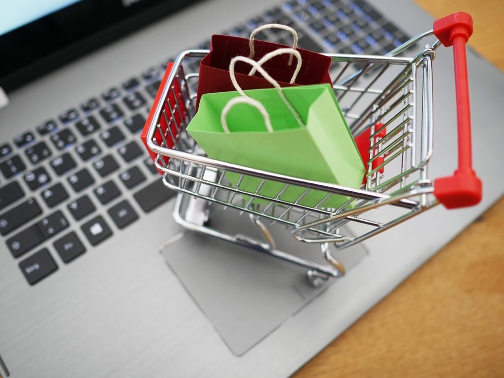 shopping venture, shopping, laptop